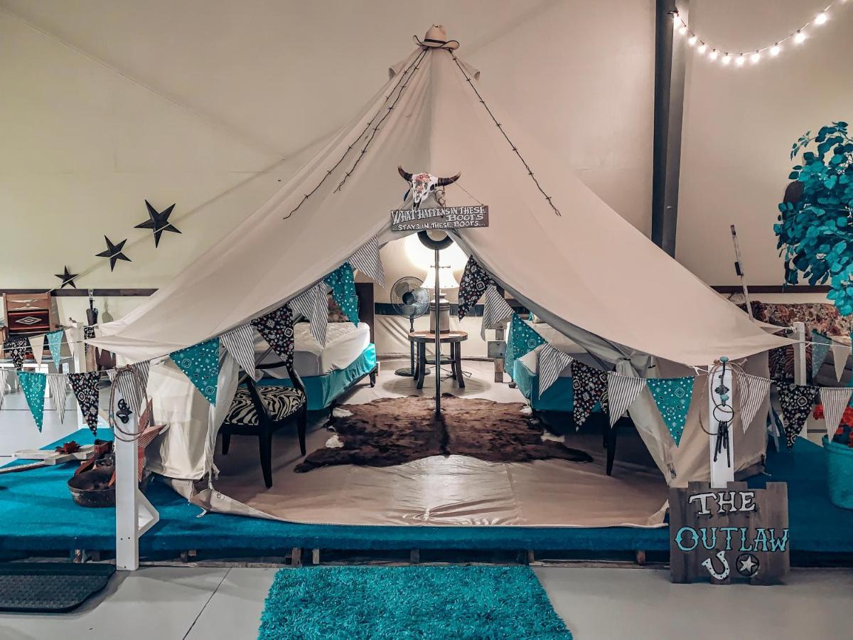 Lone Star Glamp Inn Warrenton Экстерьер фото