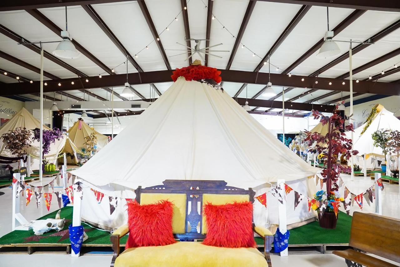 Lone Star Glamp Inn Warrenton Экстерьер фото