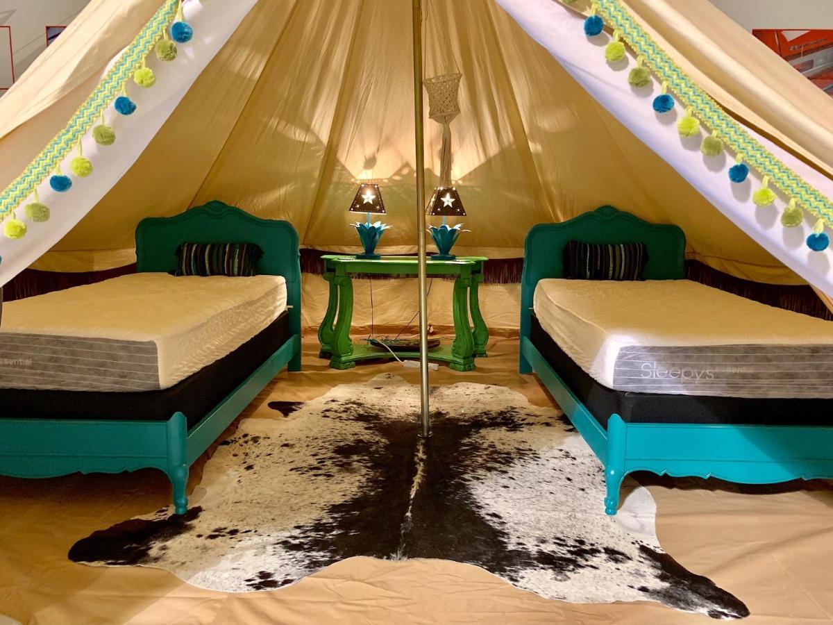 Lone Star Glamp Inn Warrenton Экстерьер фото