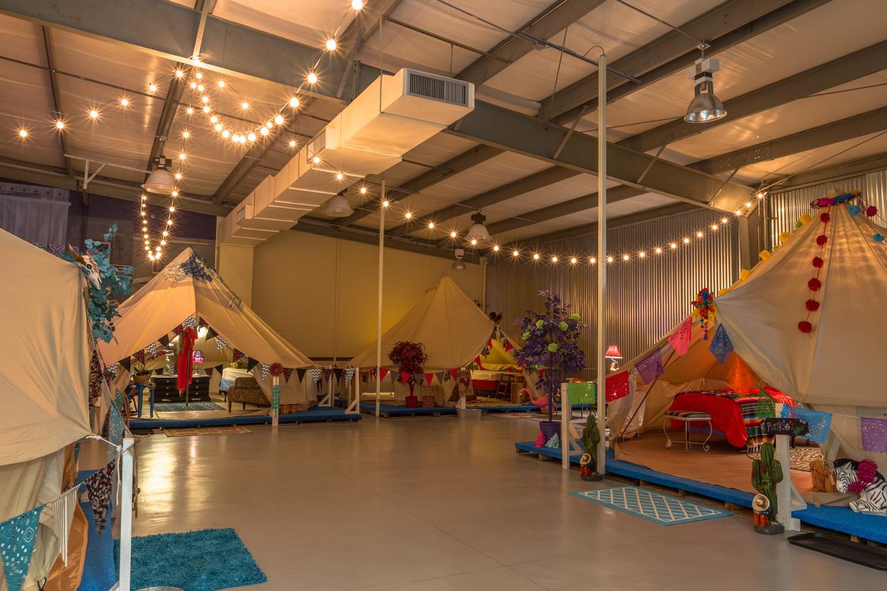 Lone Star Glamp Inn Warrenton Экстерьер фото