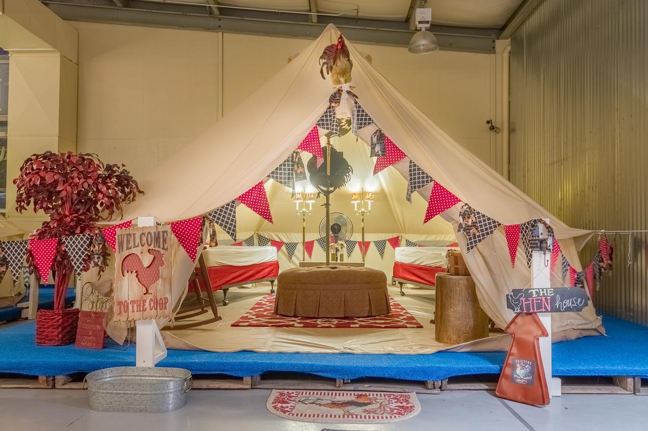 Lone Star Glamp Inn Warrenton Экстерьер фото